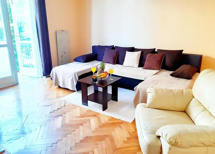 Amarena Apartment