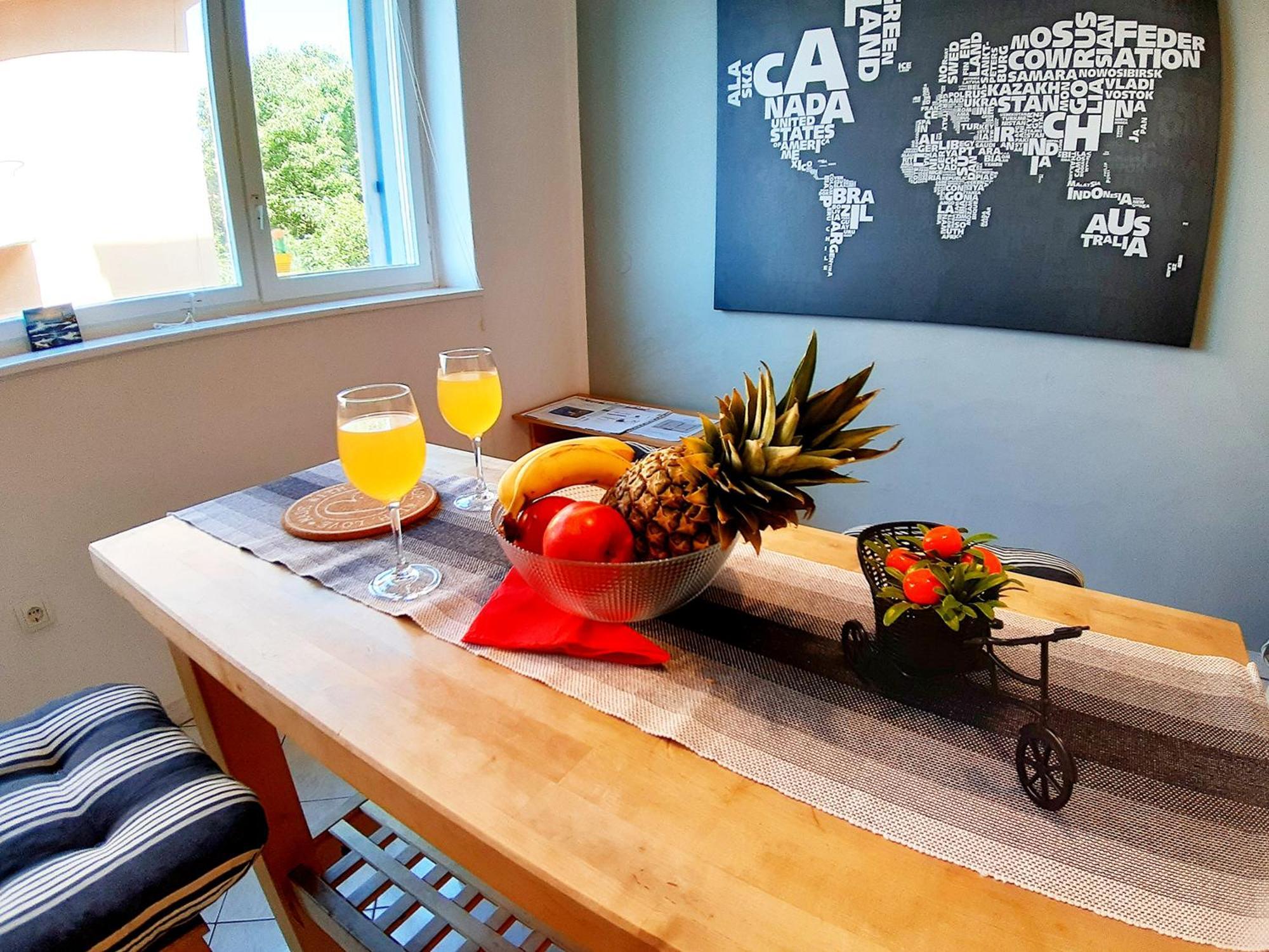 Apartman Amarena *